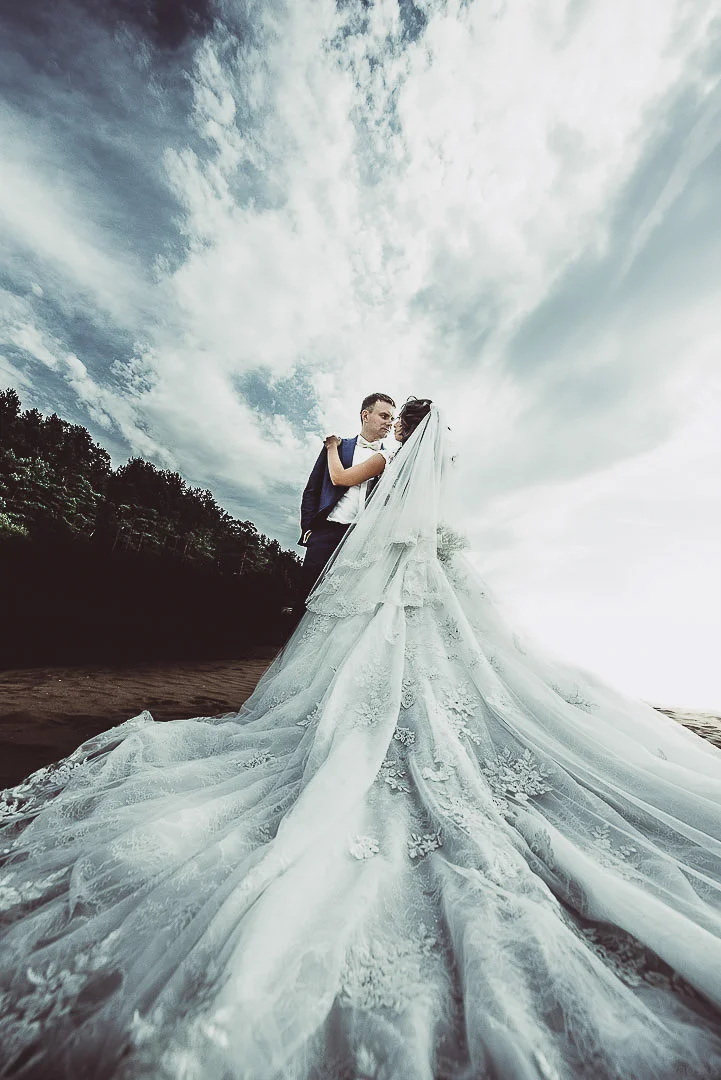Wedding celebration photograph by award-winning photographer Andrejs Zavadskis